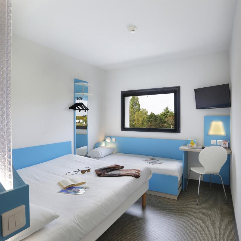 First Inn Les Ulis - chambre