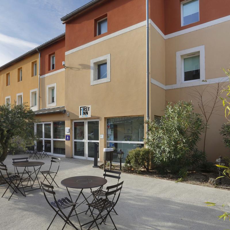 Hôtel First Inn Apt - hotel